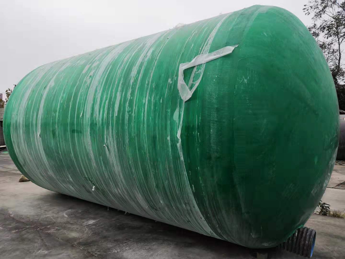 玻璃鋼化糞池雙泵接法安裝注意事項(xiàng)